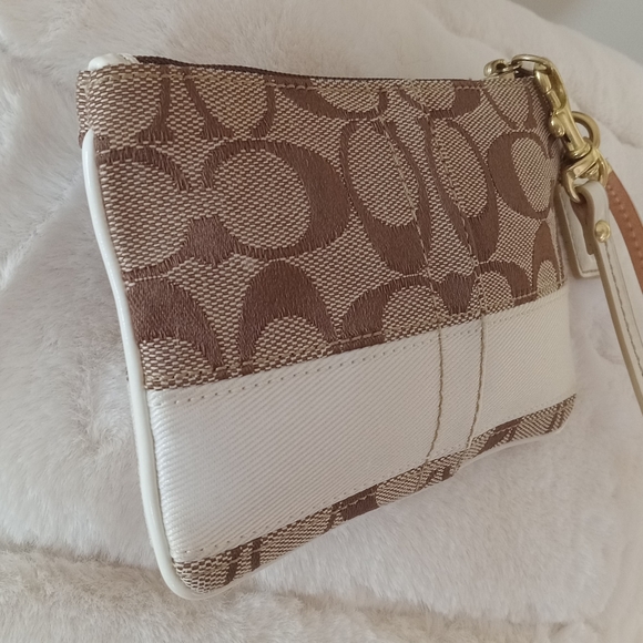 Vintage Coach Signature Stripe Wristlet - Picture 8 of 9